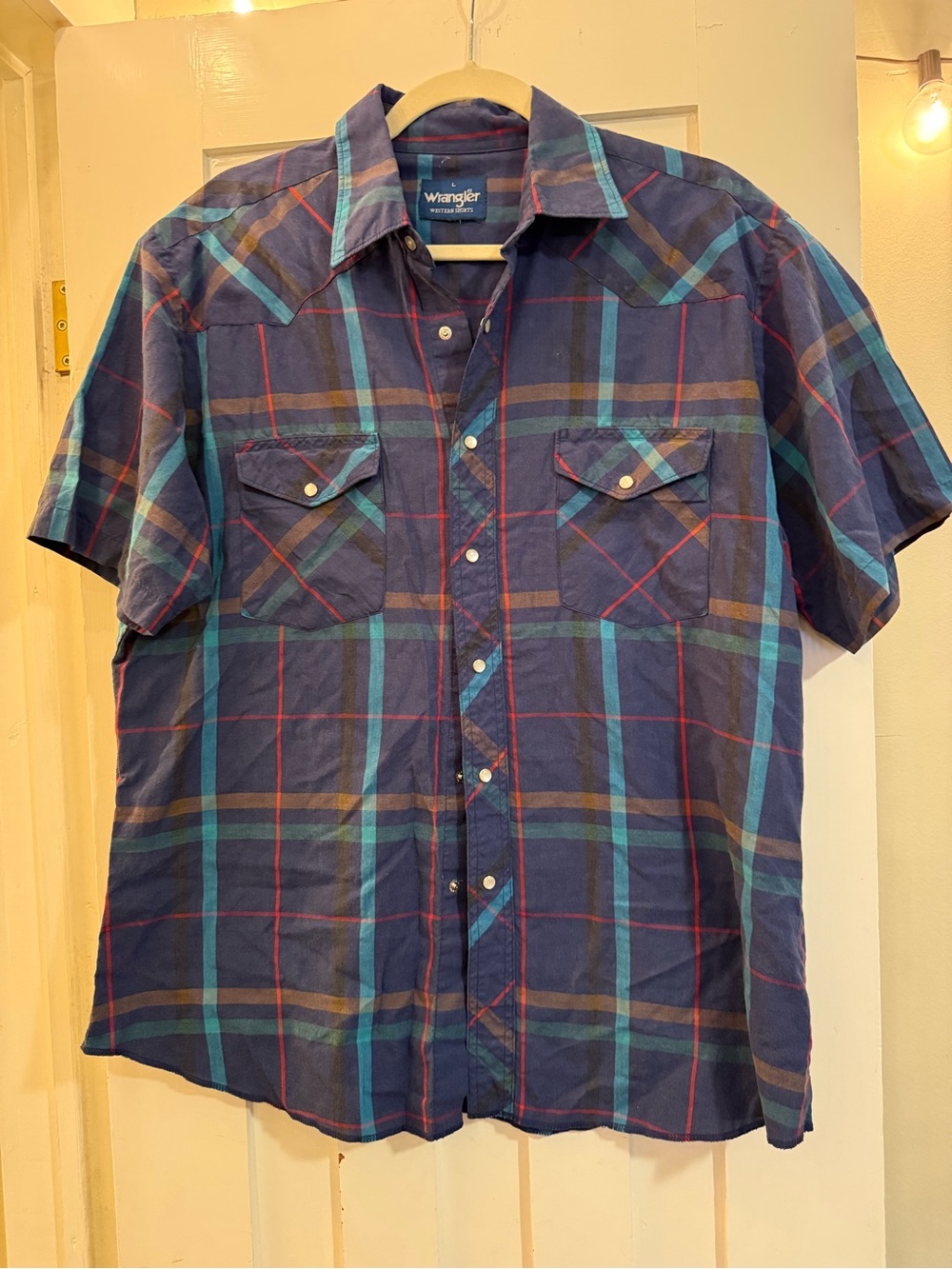 Wrangler Blue Plaid Short-Sleeve Button-Down Shirt